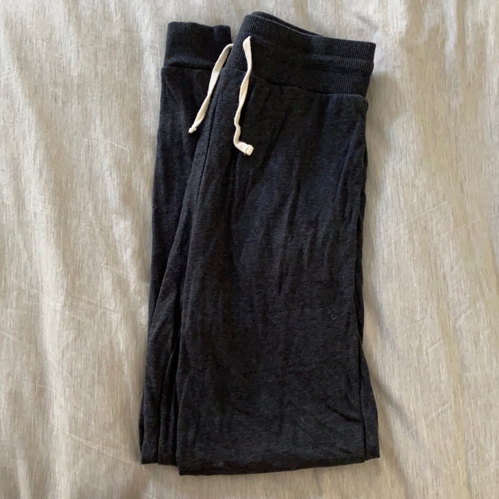 Marine Layer dark grey/blue jogger. Size XS